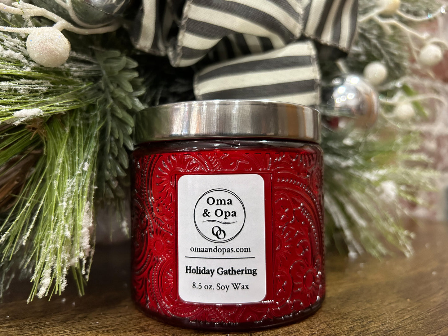 Holiday Gathering 8.5oz Candle